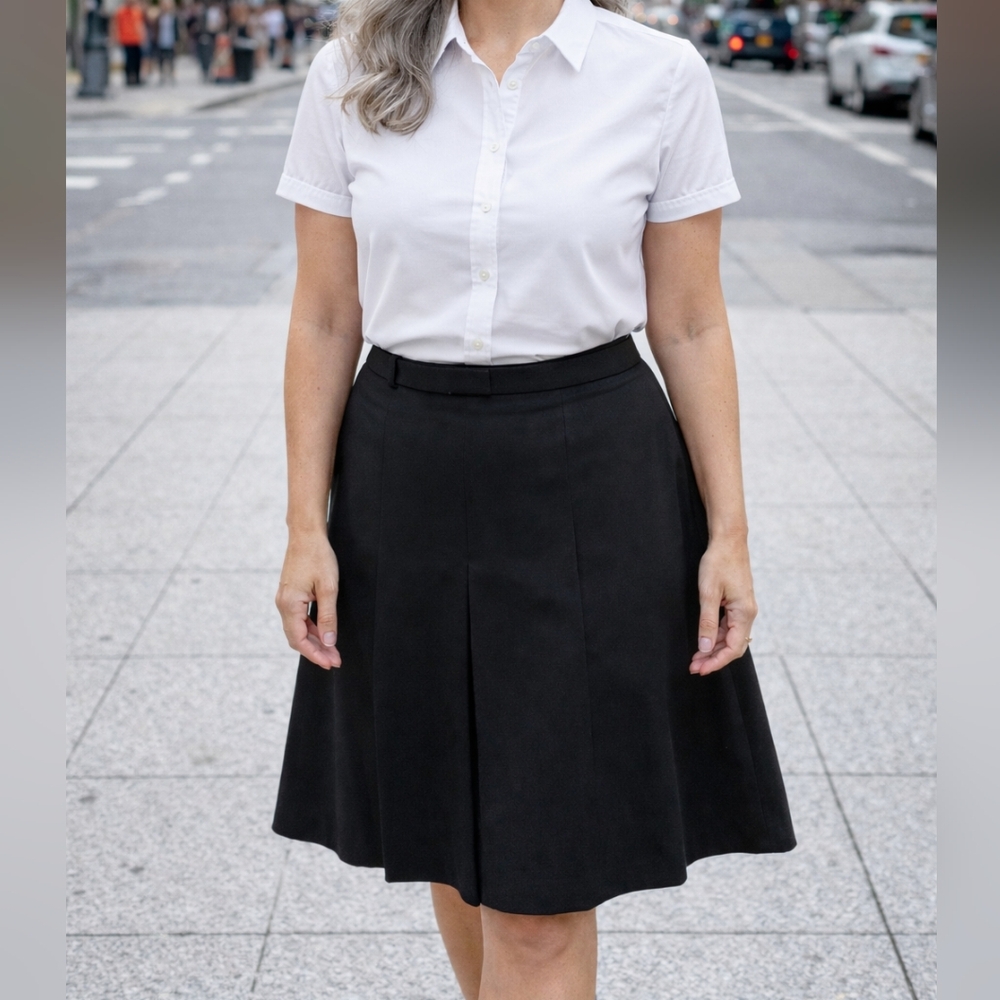 🩷 Classic Full Skirt with Front Pleats - size Large